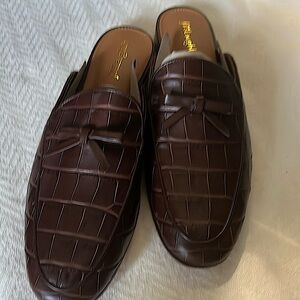 J. McLaughlin gator embossed leather mules. Size 8